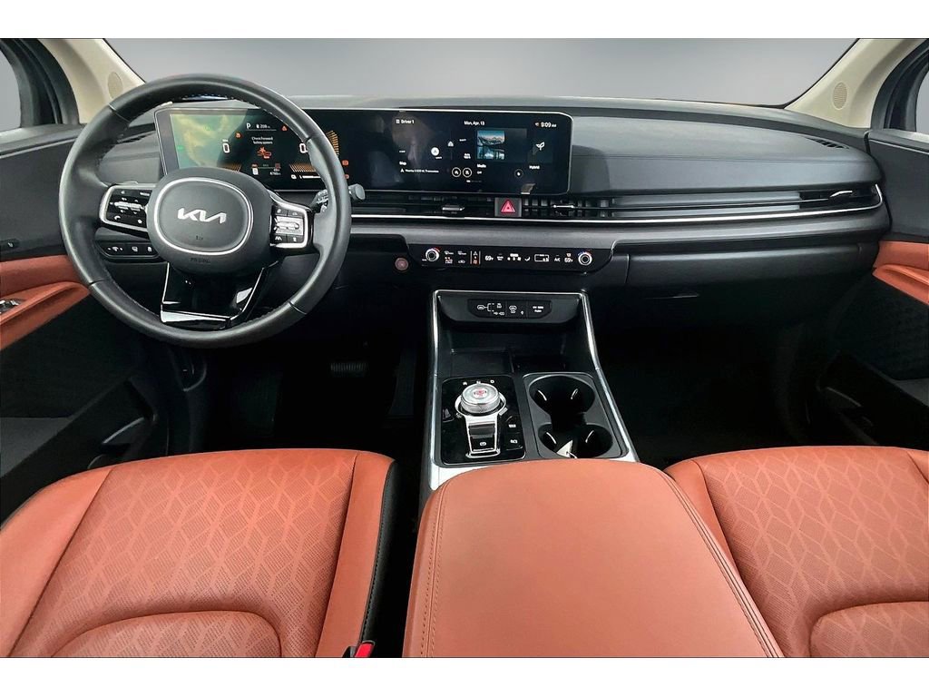 Used 2026 Kia Carnival EX image 7