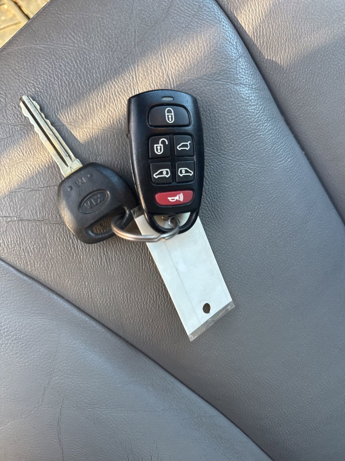 Used 2010 Kia Sedona EX w/ Luxury Pkg image 25