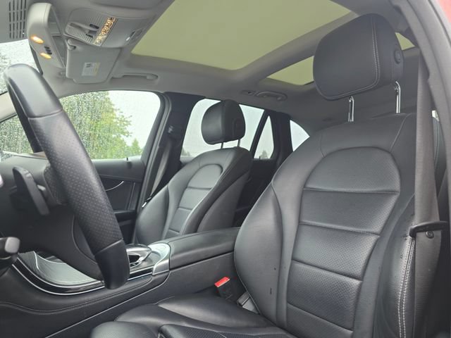 Used 2017 Mercedes-Benz GLC 300 4MATIC image 23