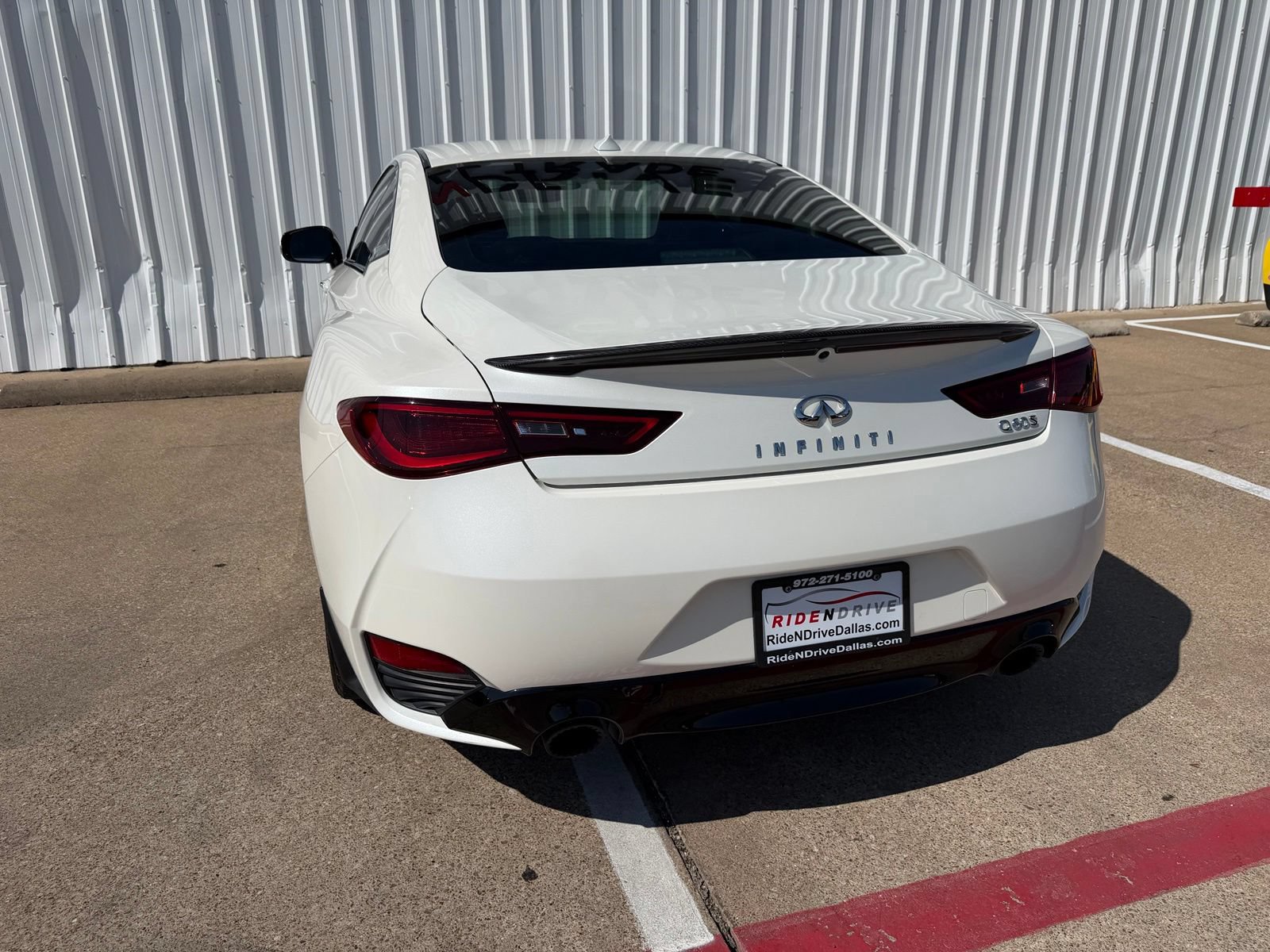 Used 2019 INFINITI Q60 Red Sport 400 w/ Carbon Fiber Package RWD image 5