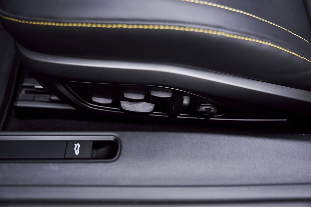 Used 2025 Porsche 911 Turbo S image 36