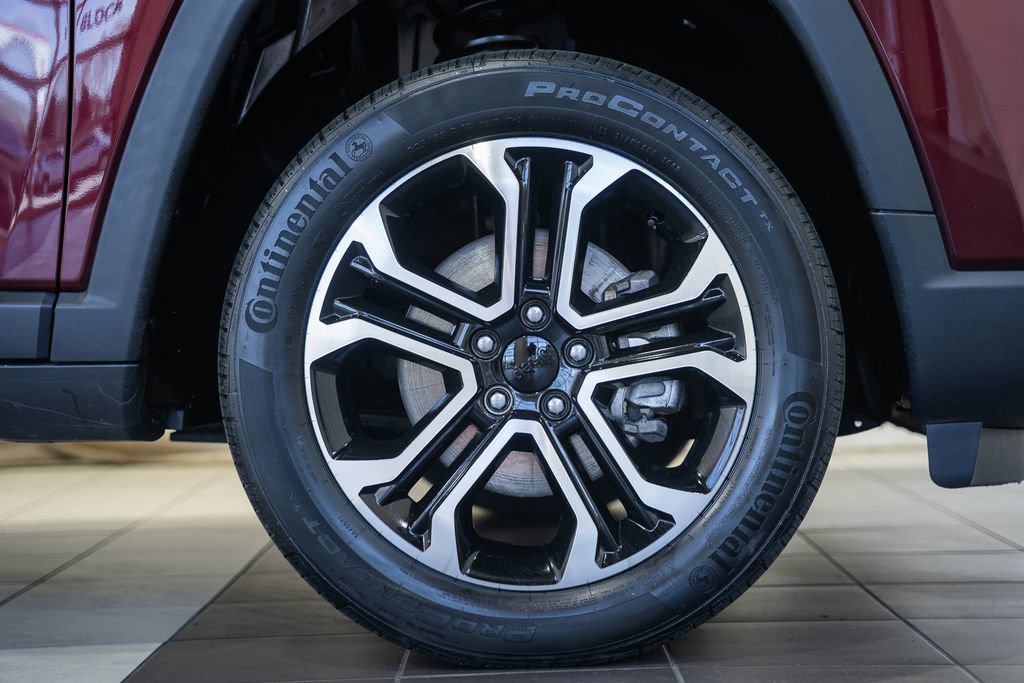 Used 2022 Jeep Compass Limited image 22