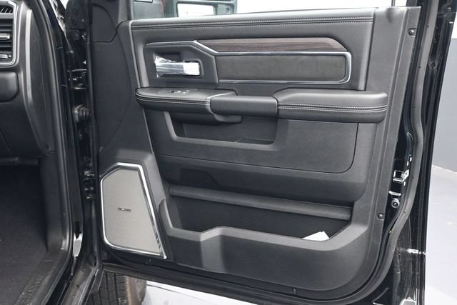 New 2026 RAM 3500 Laramie AWD/4WD image 11