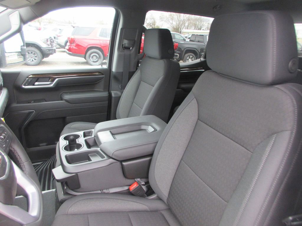 New 2026 GMC Sierra 1500 SLE image 12