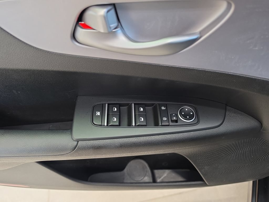 Certified 2024 Kia Forte LXS FWD image 17