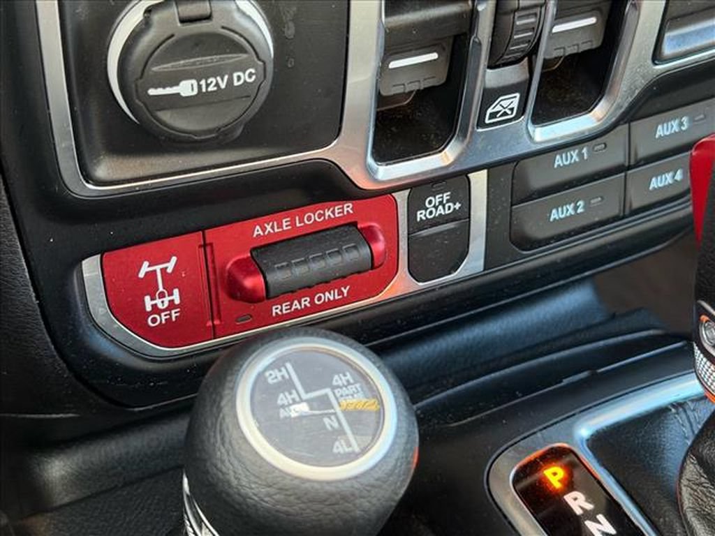 Used 2024 Jeep Wrangler Unlimited AWD/4WD image 31