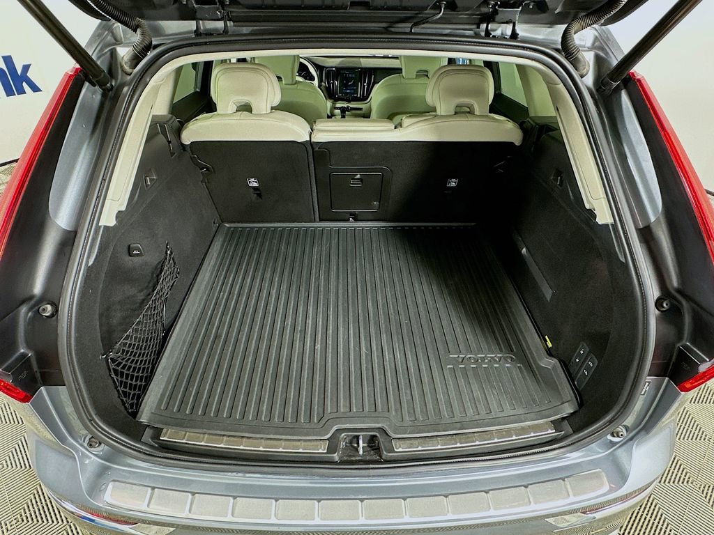 Used 2019 Volvo XC60 T6 Inscription w/ Protection Package Premier image 32