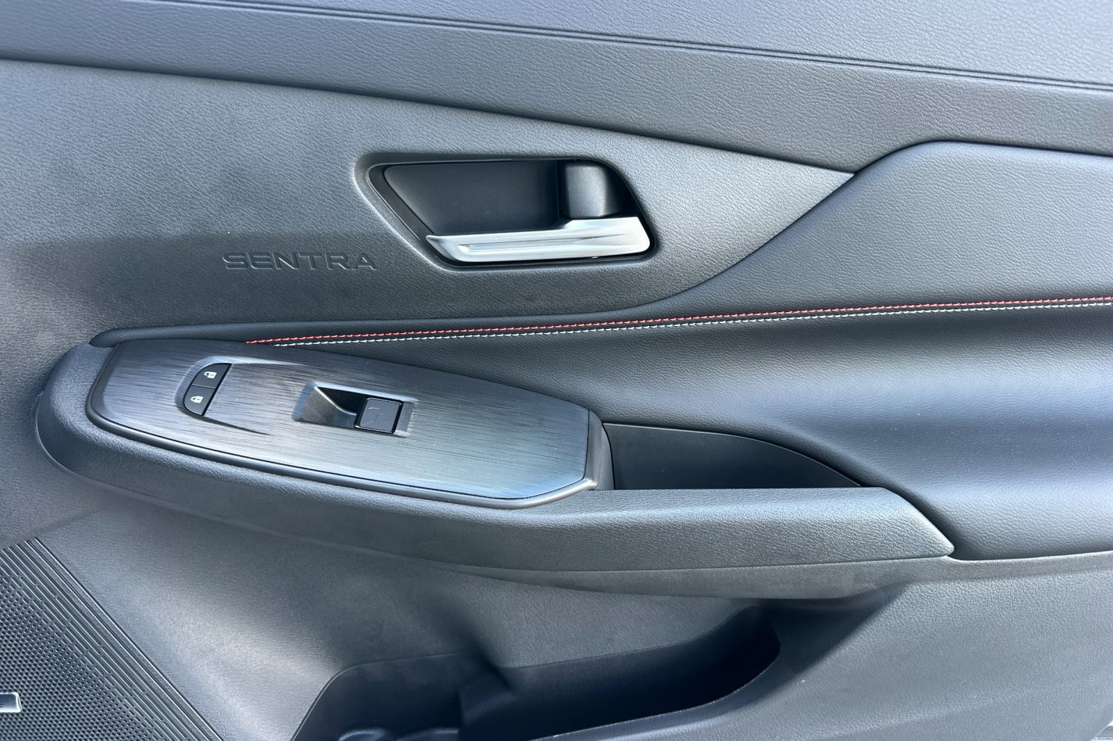 New 2027 Nissan Sentra SR w/ SR Premium Package FWD image 18