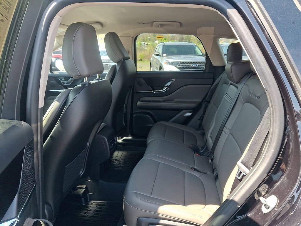 Certified 2023 Lincoln Corsair AWD image 10