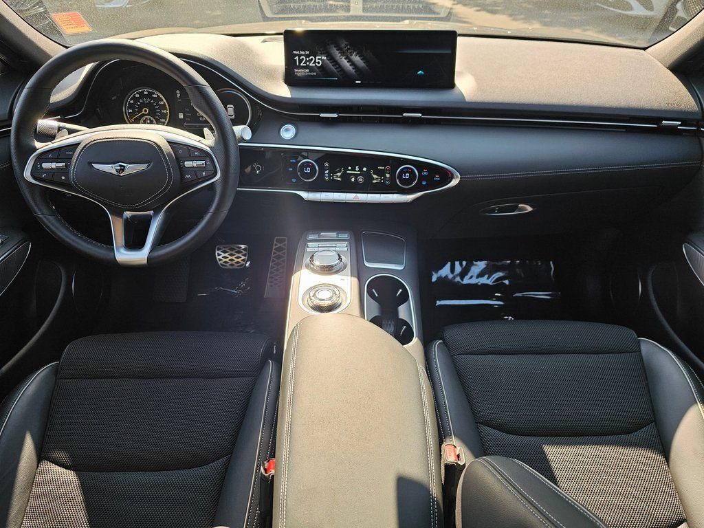Used 2025 Genesis GV70 3.5T Sport AWD/4WD image 9