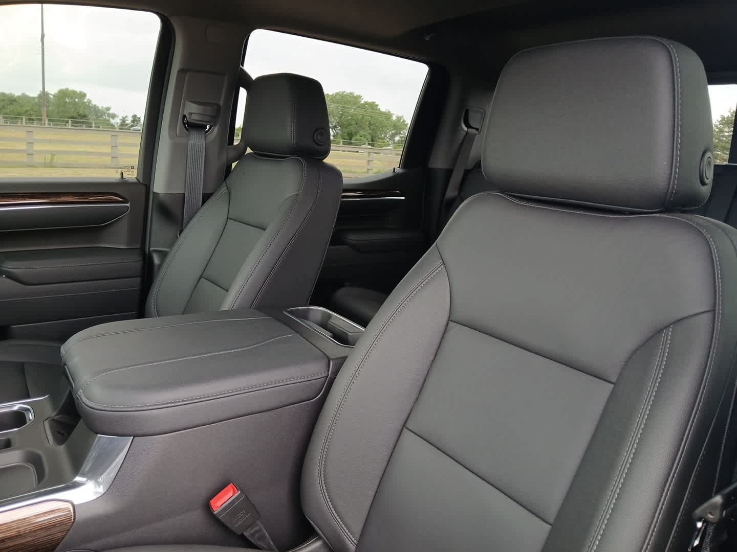 Used 2026 GMC Sierra 1500 Elevation w/ Elevation Premium Package AWD/4WD image 21