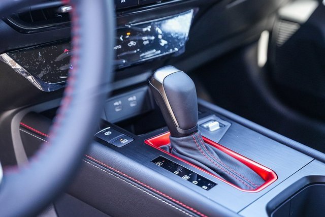 New 2026 Nissan Kicks SR image 20