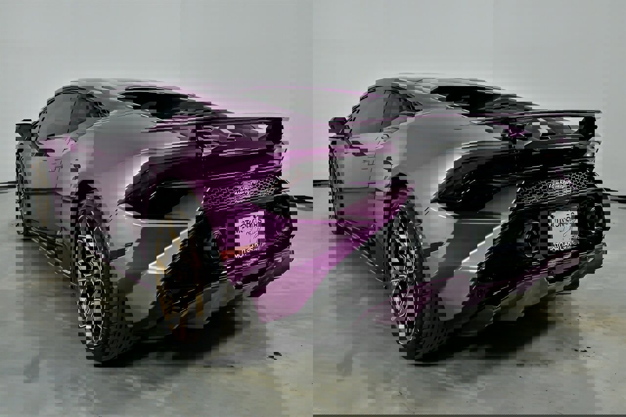 Used 2023 Lamborghini Huracan Tecnica image 13