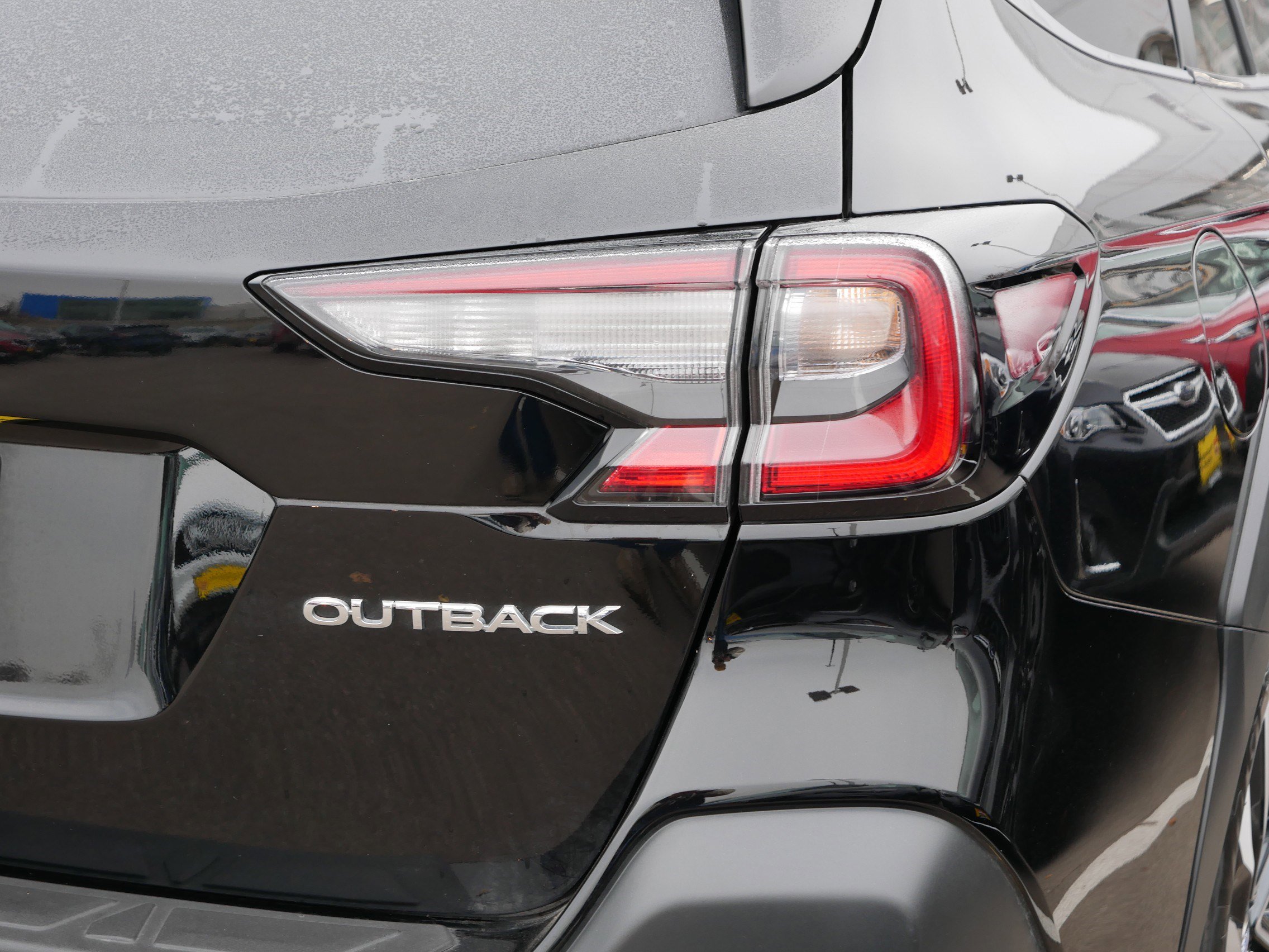 Certified 2025 Subaru Outback Limited image 17