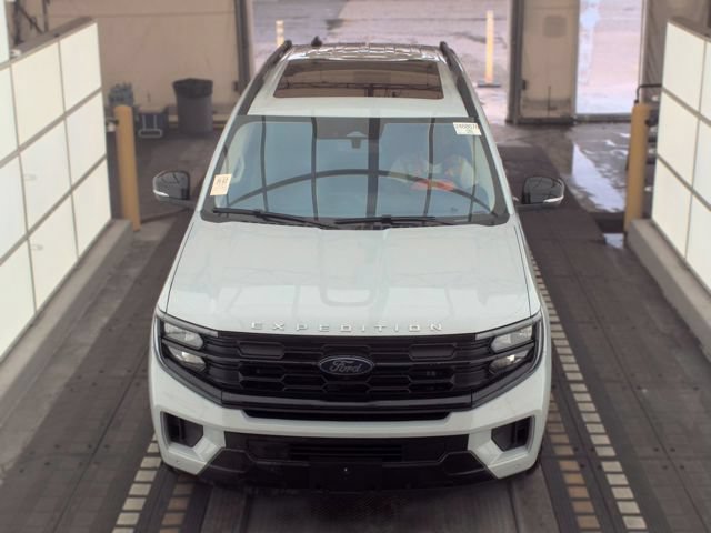 Used 2025 Ford Expedition Active AWD/4WD video 3