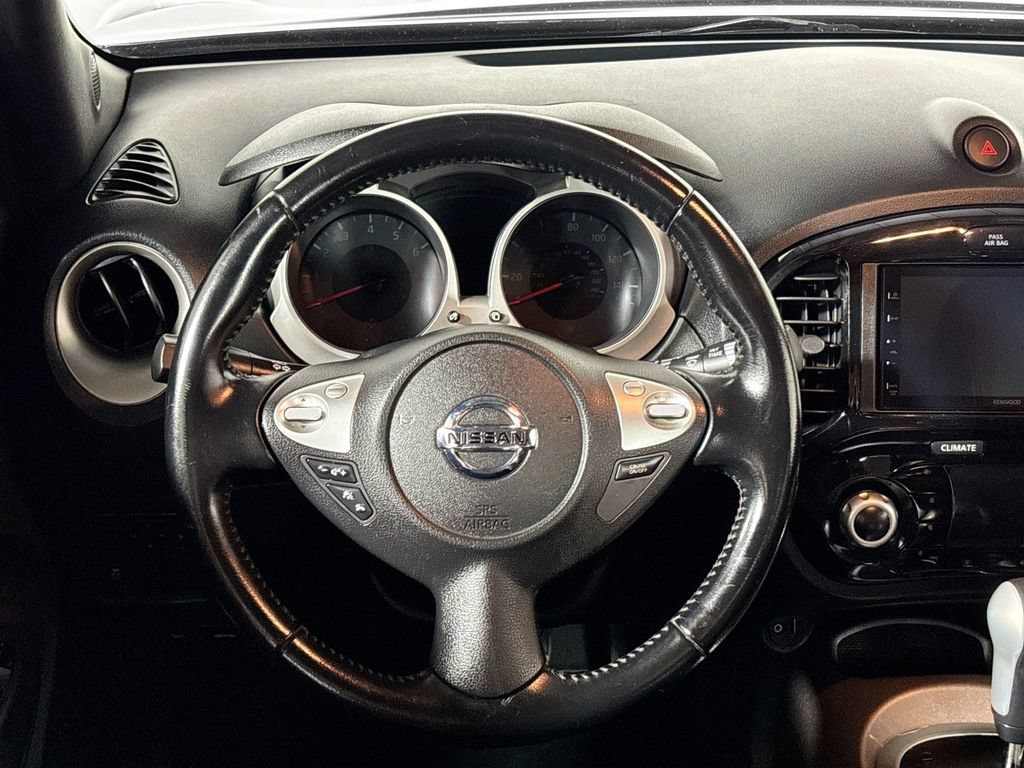 Used 2015 Nissan Juke SL FWD image 13