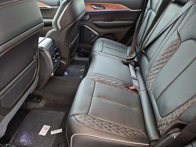 New 2027 Jeep Grand Cherokee Summit AWD/4WD image 16