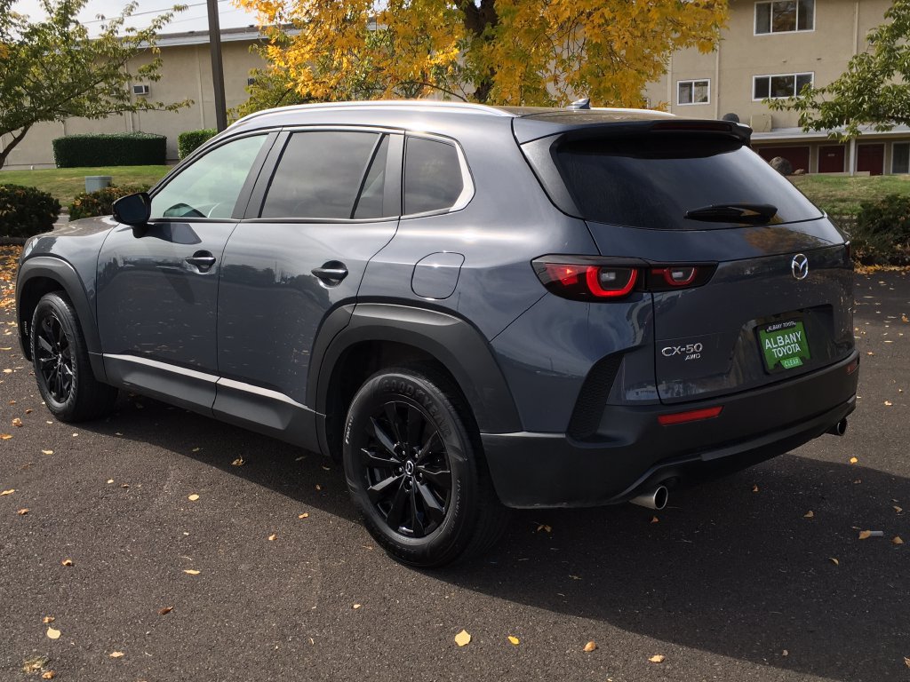 Used 2025 MAZDA CX-50 AWD 2.5 S w/ Premium Package image 4