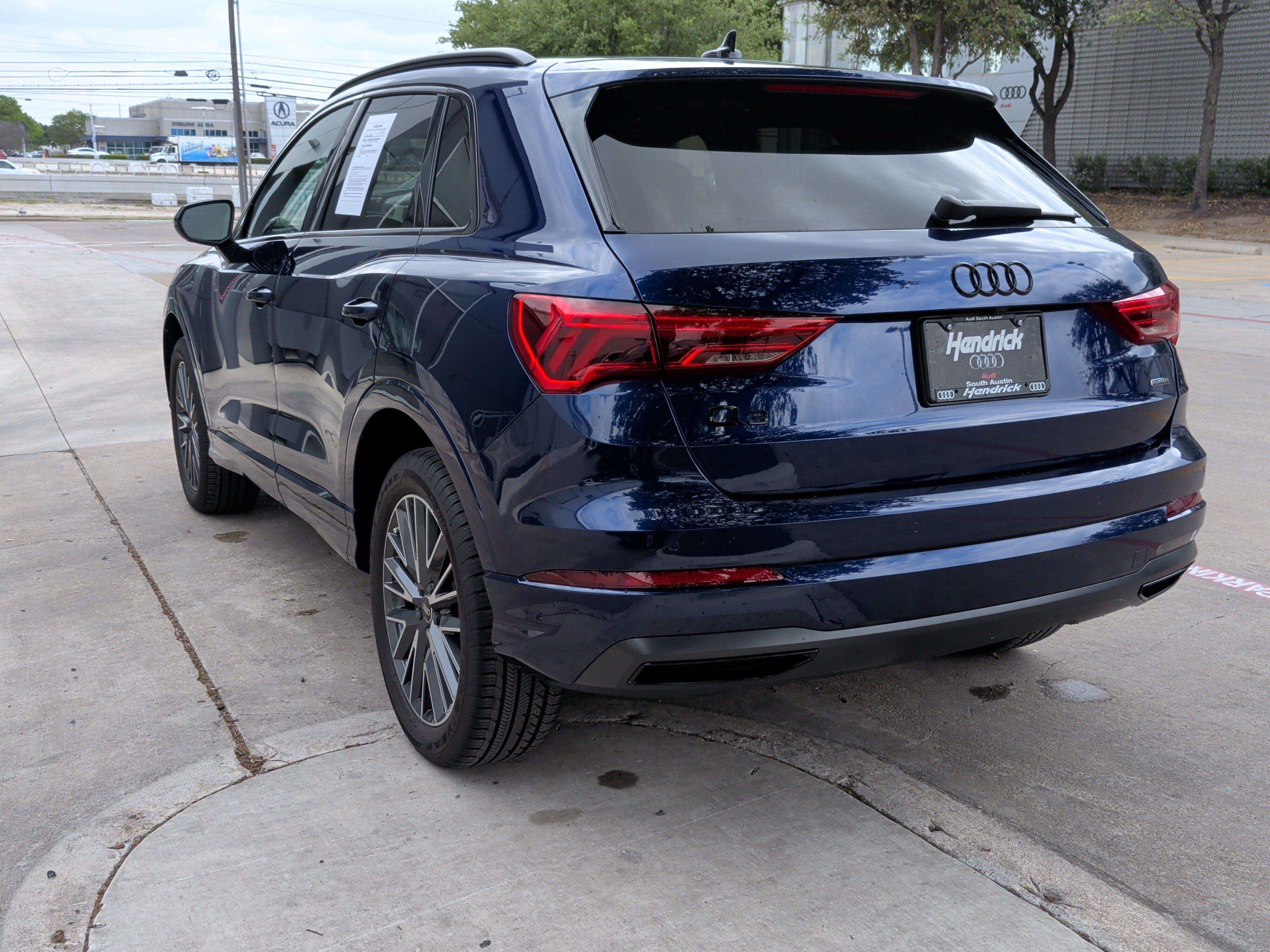Certified 2023 Audi Q3 2.0T Premium w/ Convenience Package AWD/4WD image 8