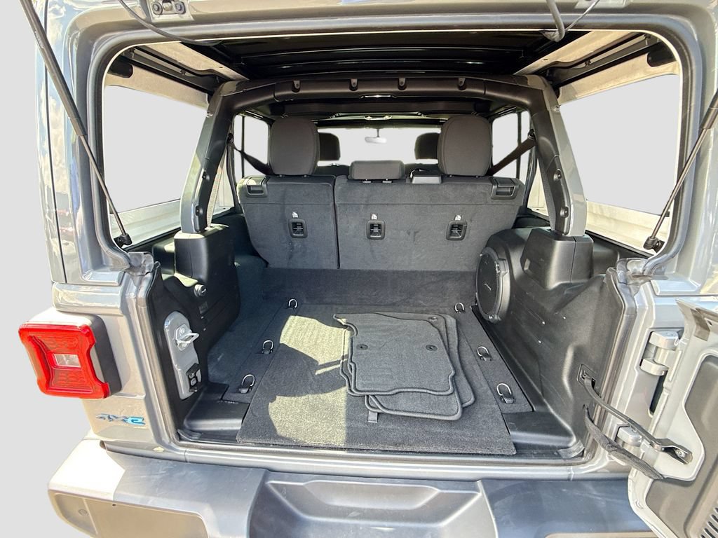 Used 2022 Jeep Wrangler Unlimited Rubicon 4xe w/ Safety Group AWD/4WD image 30