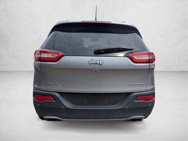 Used 2017 Jeep Cherokee Limited AWD/4WD image 6