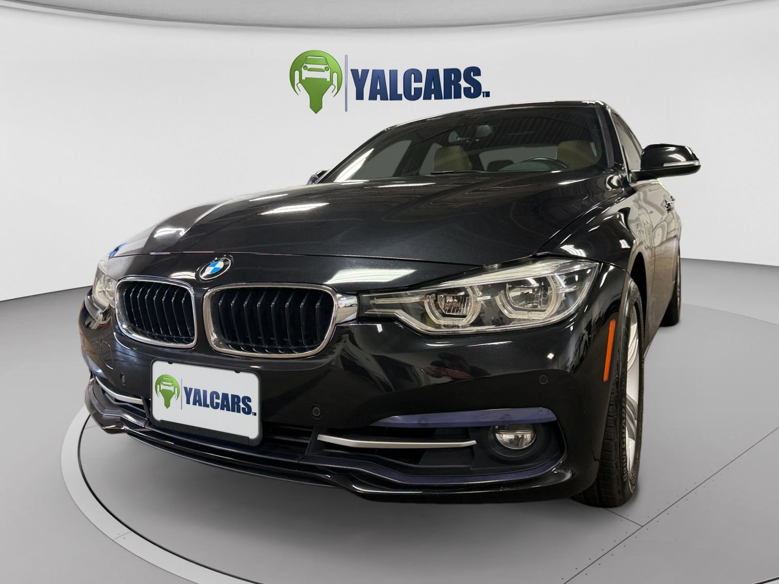 Used 2017 BMW 330i xDrive Sedan w/ Premium Package AWD/4WD image 9