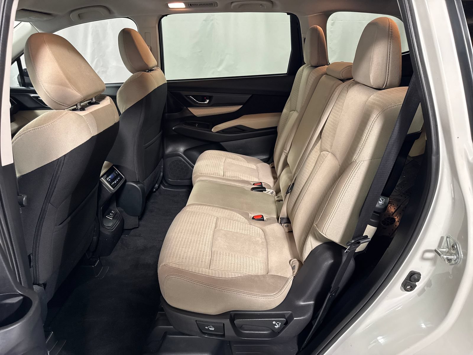 Used 2022 Subaru Ascent Premium w/ Convenience Package AWD/4WD image 5