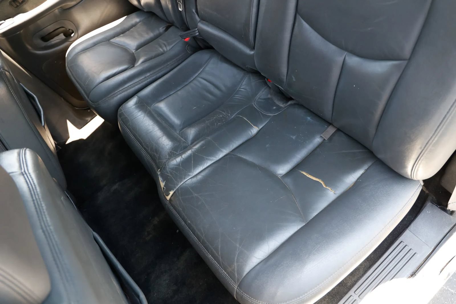 Used 2003 Chevrolet Silverado 2500 LT AWD/4WD image 18