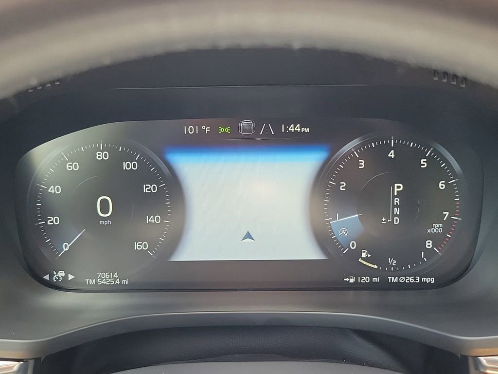 Used 2018 Volvo XC60 T5 Inscription w/ Convenience Package image 28