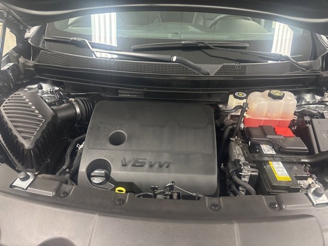 Used 2023 Chevrolet Traverse Premier w/ Redline Edition image 27