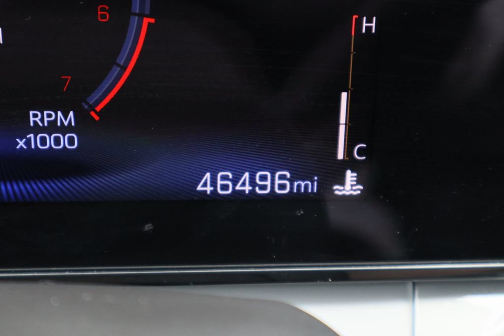 Used 2025 Chevrolet Trax LT FWD image 14