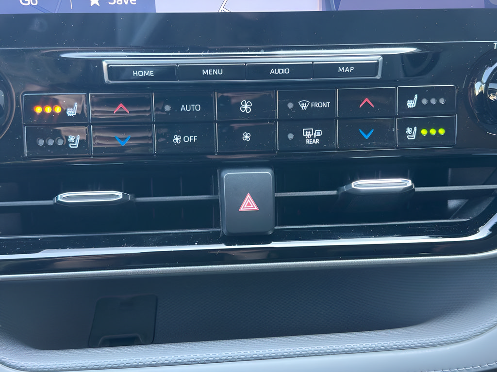 Used 2020 Toyota Highlander Limited AWD/4WD image 29