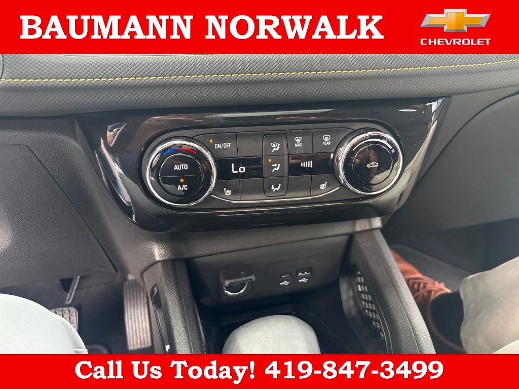 Used 2025 Chevrolet TrailBlazer ACTIV w/ Convenience Package AWD/4WD image 30