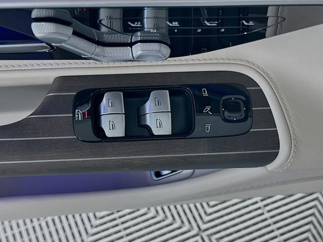 New 2026 Mercedes-Benz SL 63 AMG S e Performance 4MATIC image 18