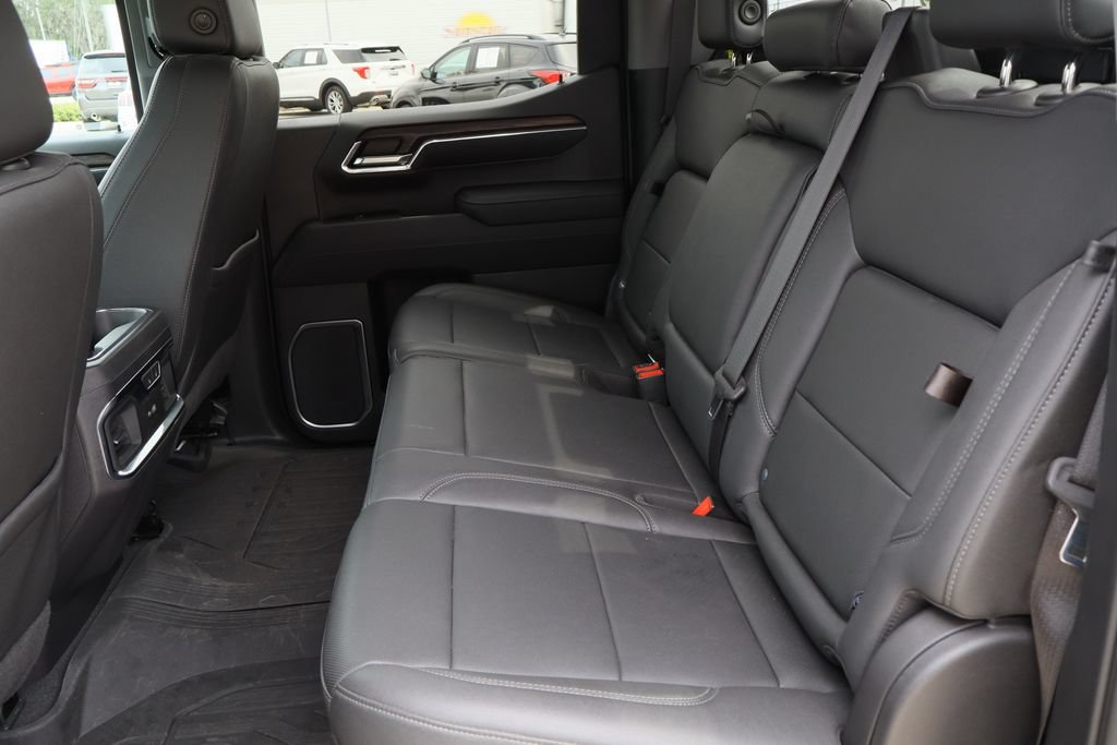 Used 2023 GMC Sierra 1500 SLT w/ SLT Convenience Package RWD image 25