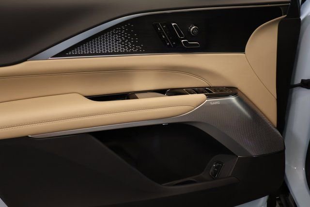 New 2026 Cadillac Lyriq V image 9