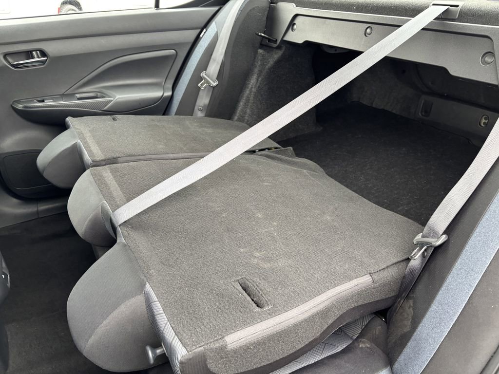 Used 2023 Nissan Versa SV image 27