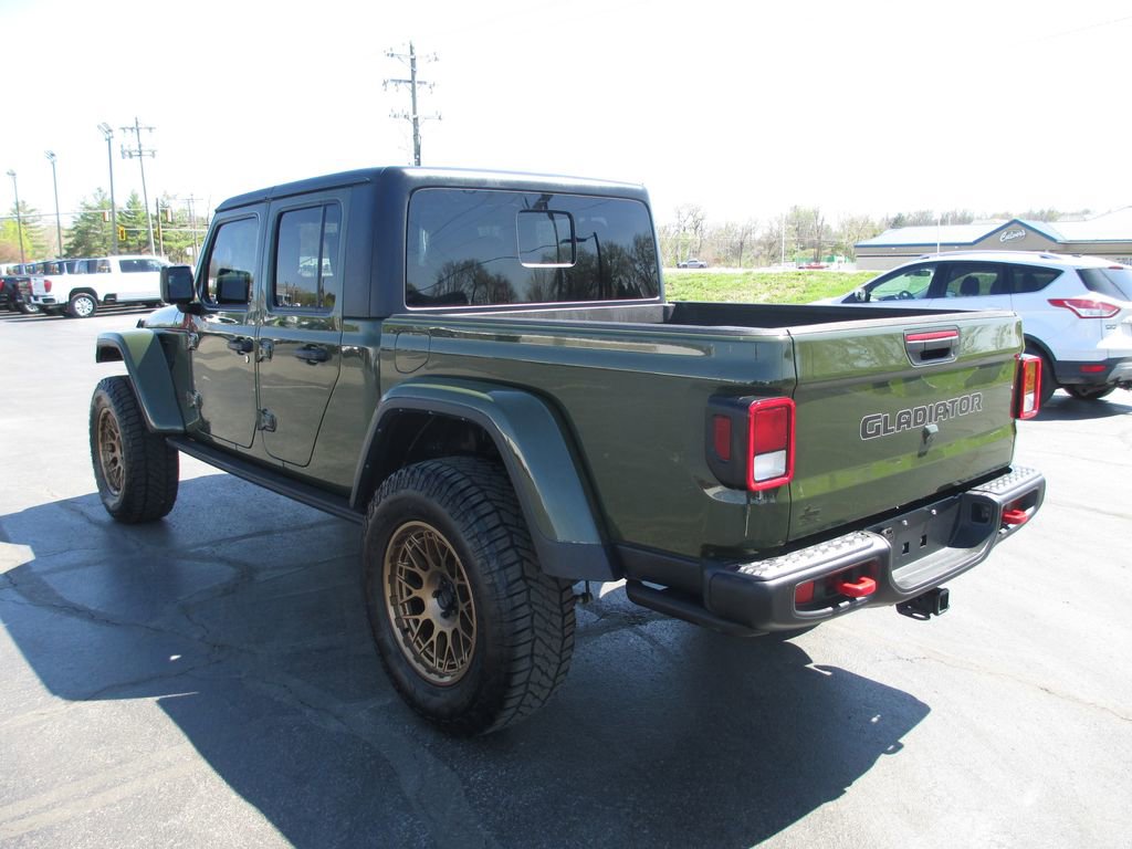 Used 2023 Jeep Gladiator Rubicon w/ Cold Weather Group AWD/4WD image 7