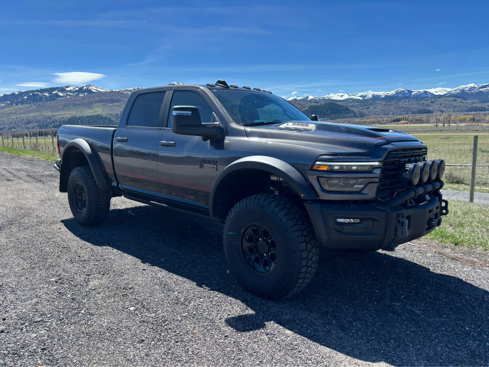 New 2025 RAM 2500 Laramie AWD/4WD image 42