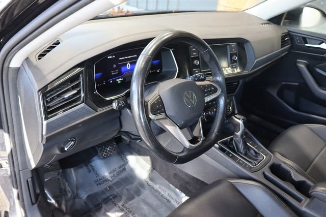 Used 2022 Volkswagen Jetta SE image 19