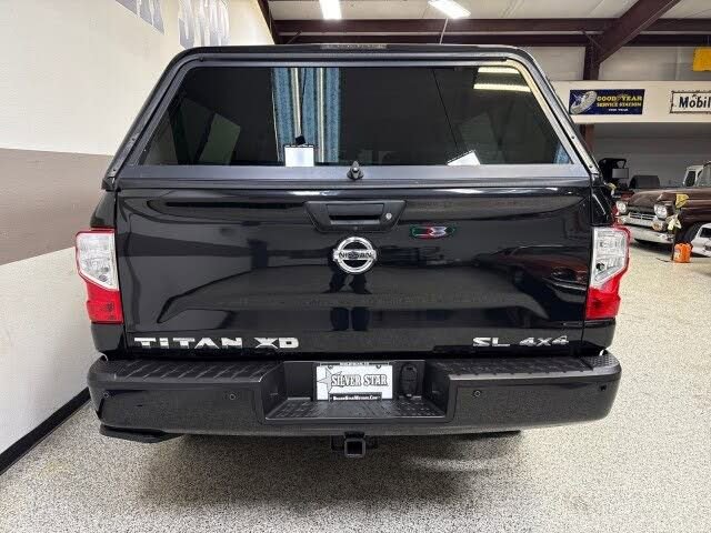 Used 2018 Nissan Titan SL w/ Chrome Package AWD/4WD image 50