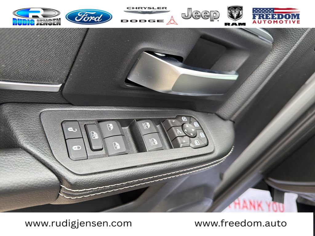 New 2026 RAM 2500 Big Horn AWD/4WD image 11