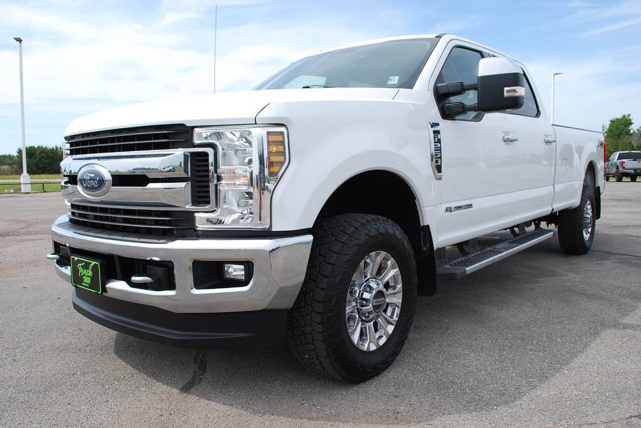 Used 2019 Ford F250 XLT w/ XLT Premium Package AWD/4WD image 1