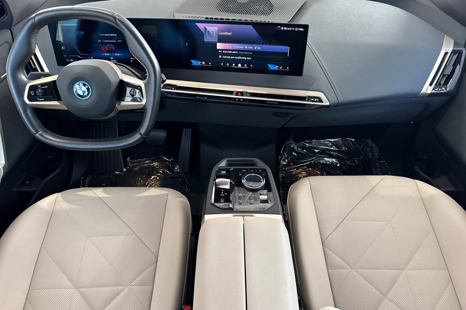 Certified 2025 BMW iX xDrive50 AWD/4WD image 17