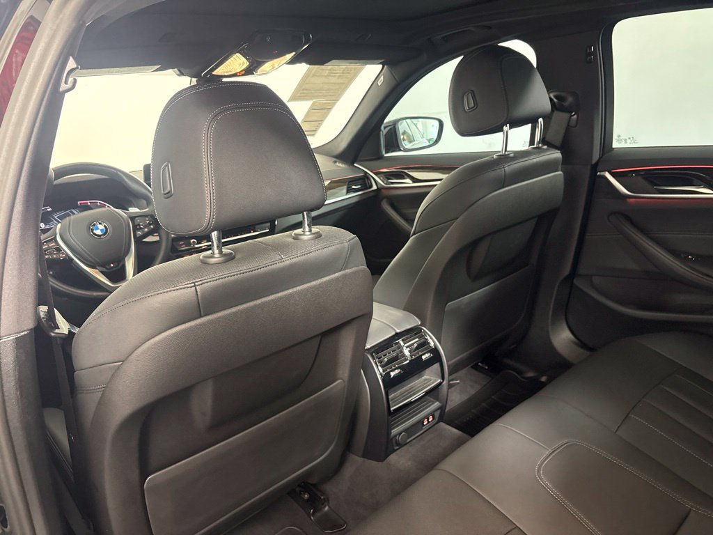 Certified 2023 BMW 530i w/ Convenience Package RWD image 28
