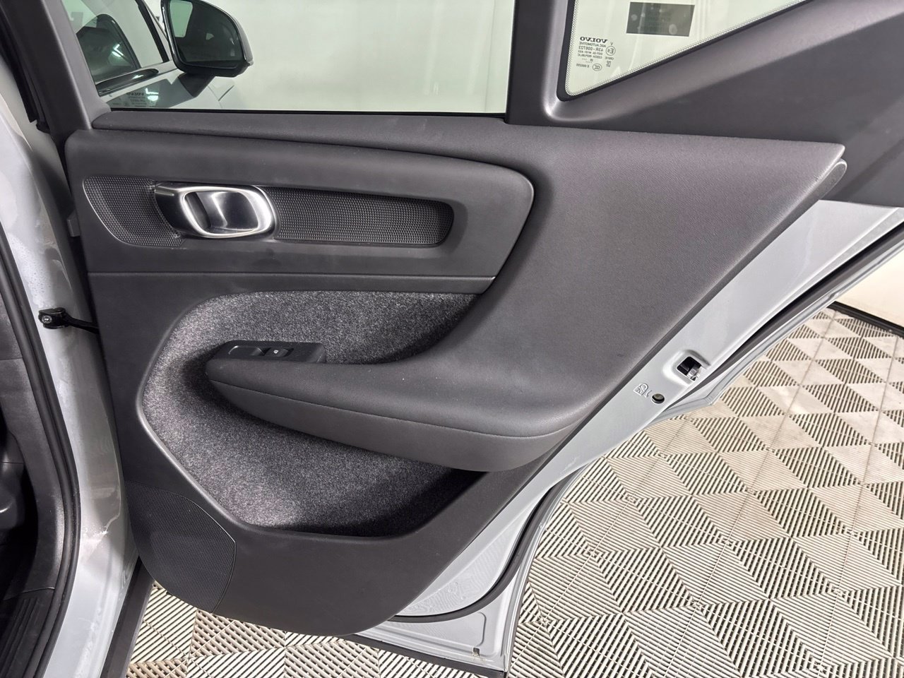 Used 2026 Volvo XC40 B5 Plus AWD/4WD image 27