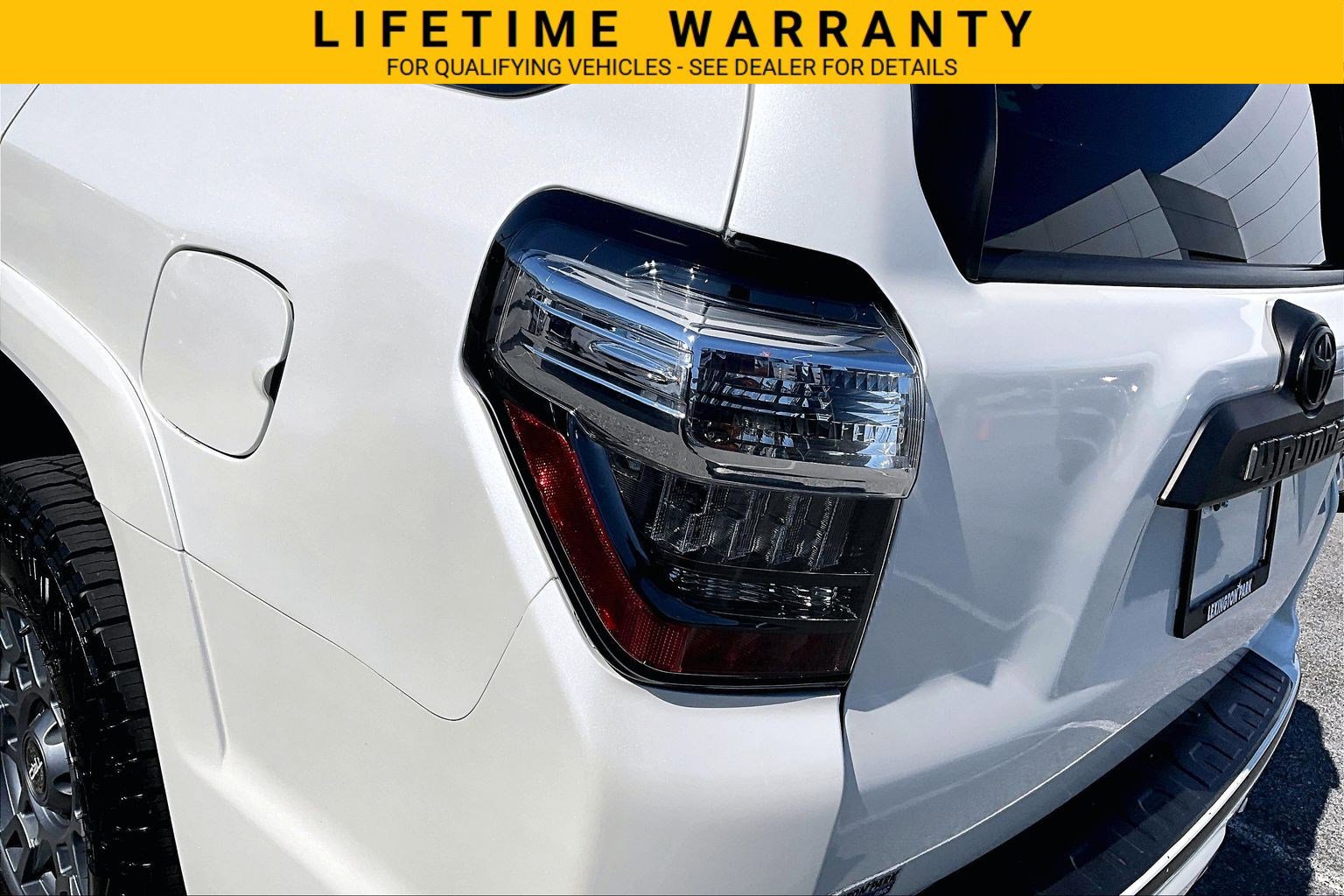 Used 2018 Toyota 4Runner Limited AWD/4WD image 33