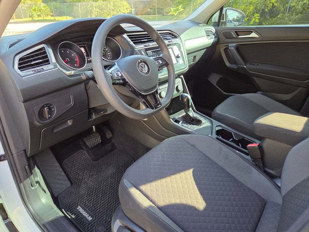 Used 2020 Volkswagen Tiguan S FWD image 26