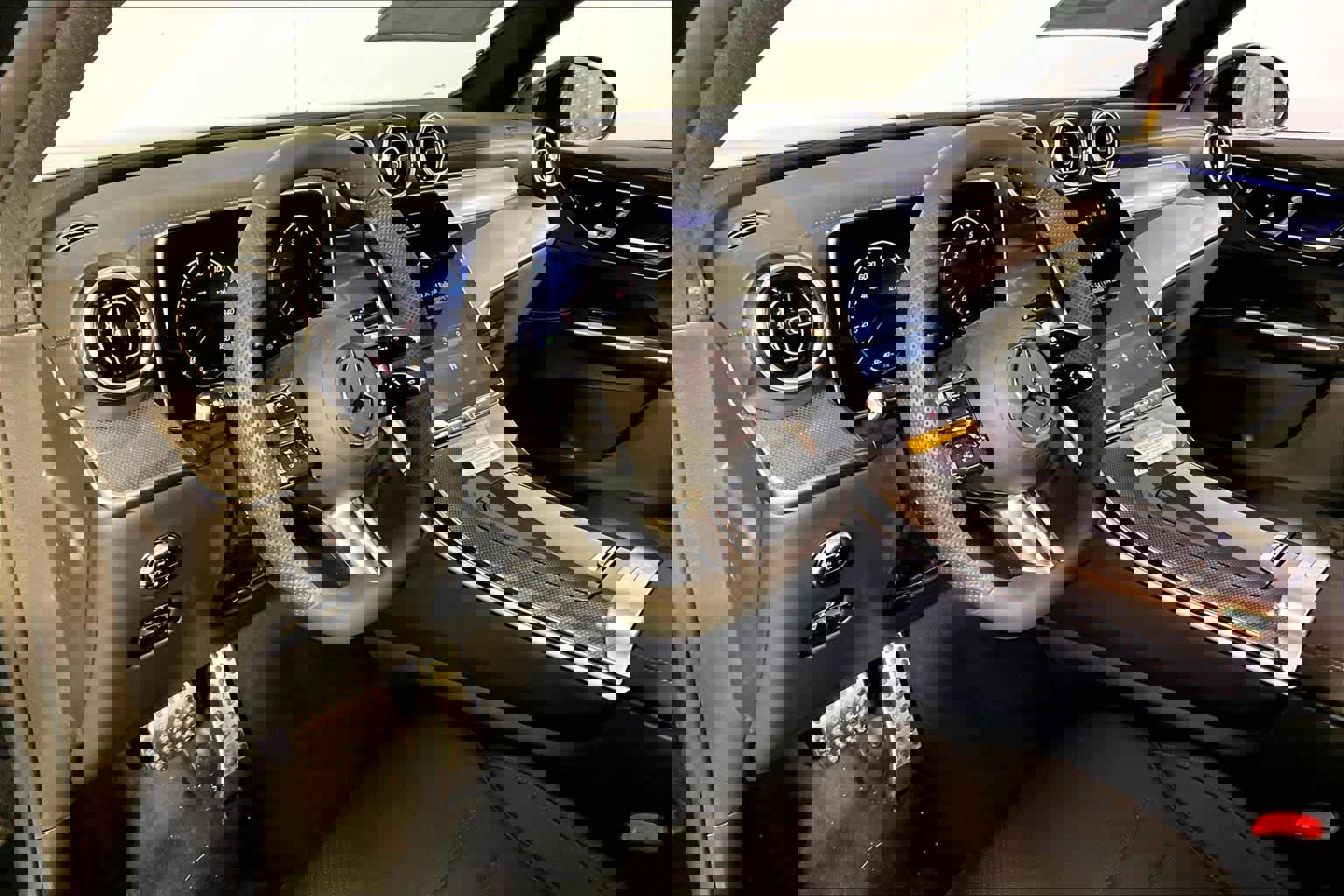 New 2026 Mercedes-Benz GLC 300 4MATIC image 9