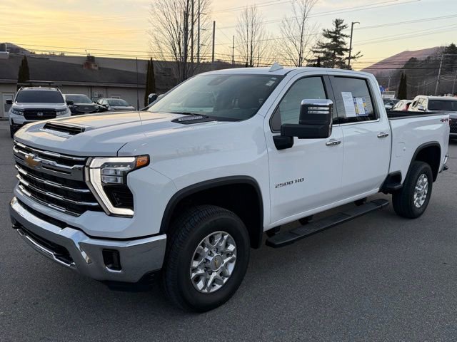 Used 2024 Chevrolet Silverado 2500 LTZ image 10